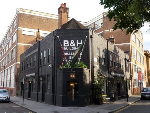 adrian-dutton-20150728-02